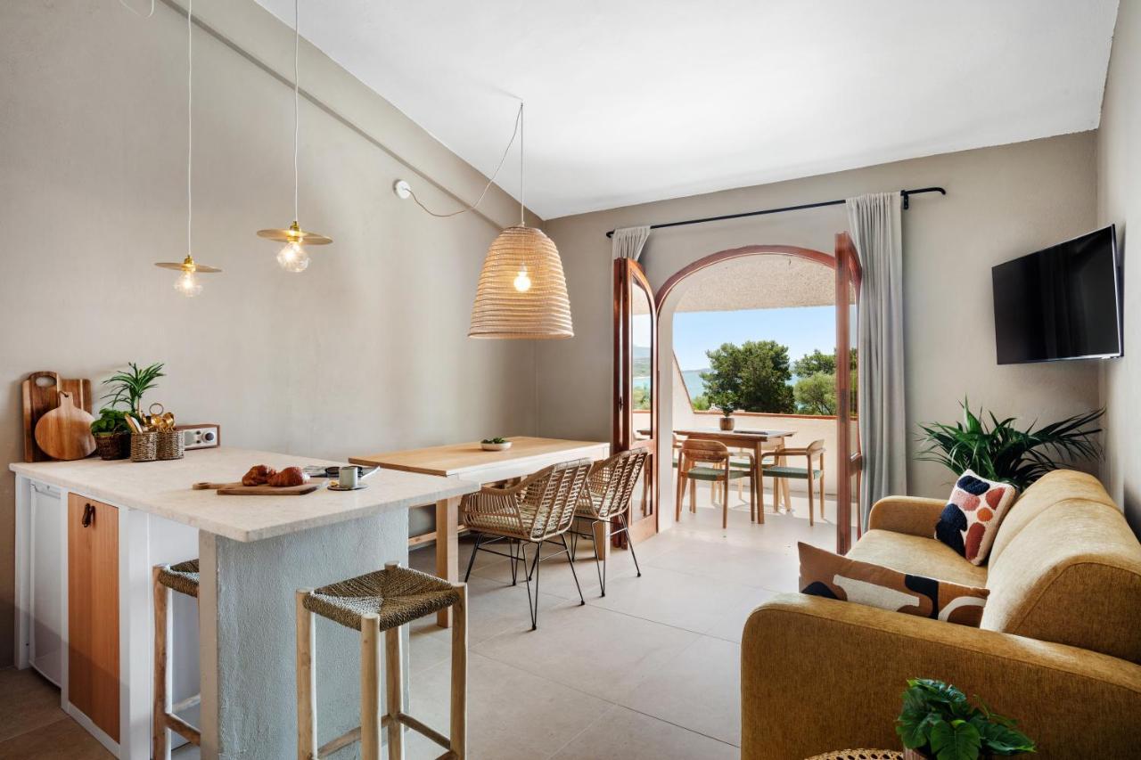 Baia Dorata Beach Apartment Porto Istana Kültér fotó