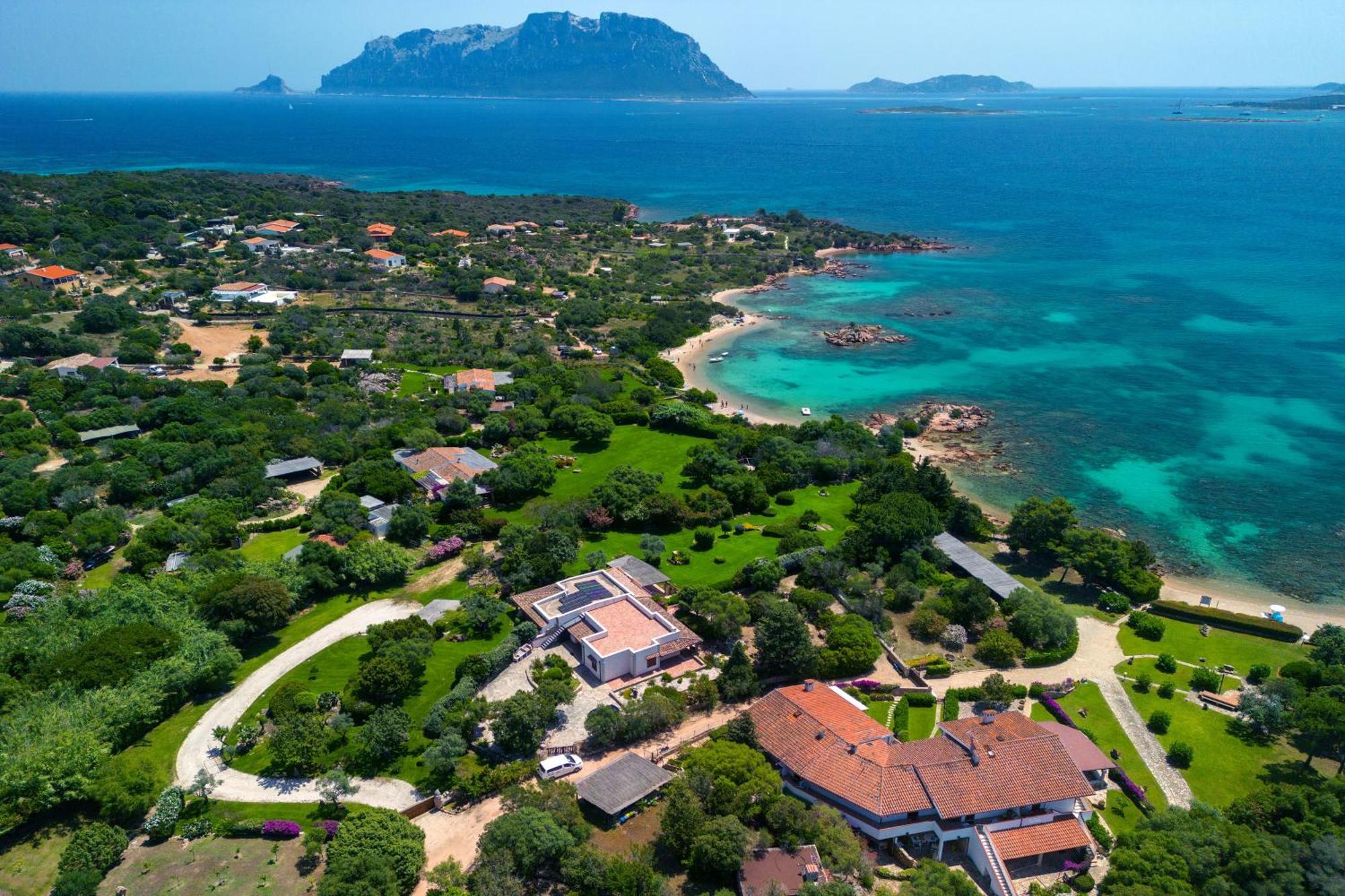 Baia Dorata Beach Apartment Porto Istana Kültér fotó