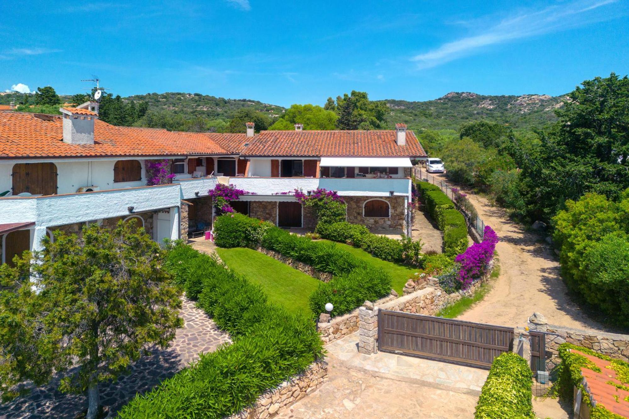 Baia Dorata Beach Apartment Porto Istana Kültér fotó