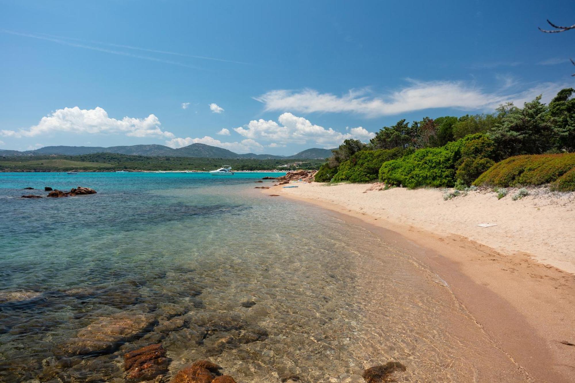 Baia Dorata Beach Apartment Porto Istana Kültér fotó
